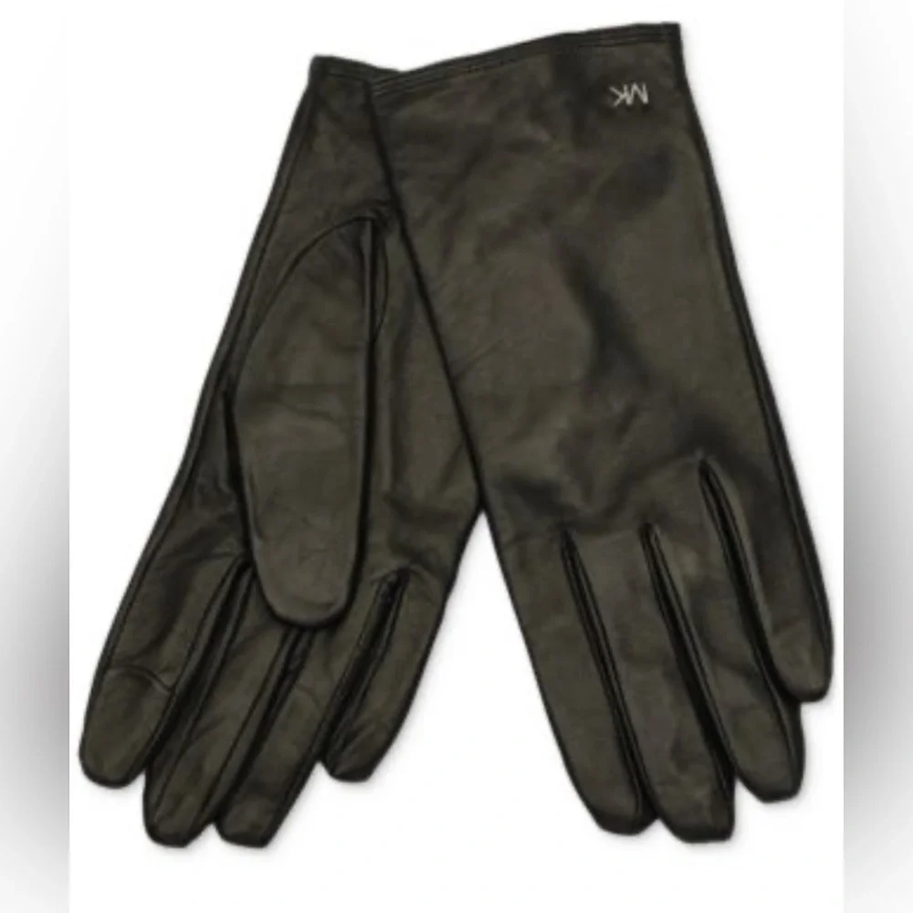 Michael Kors Women’s Classic Black Leather Gloves